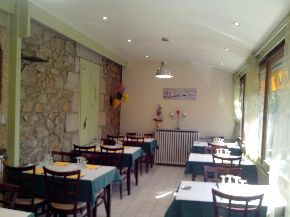 Hotel Restaurant Du Velay Шамбон-сюр-Линьон Экстерьер фото